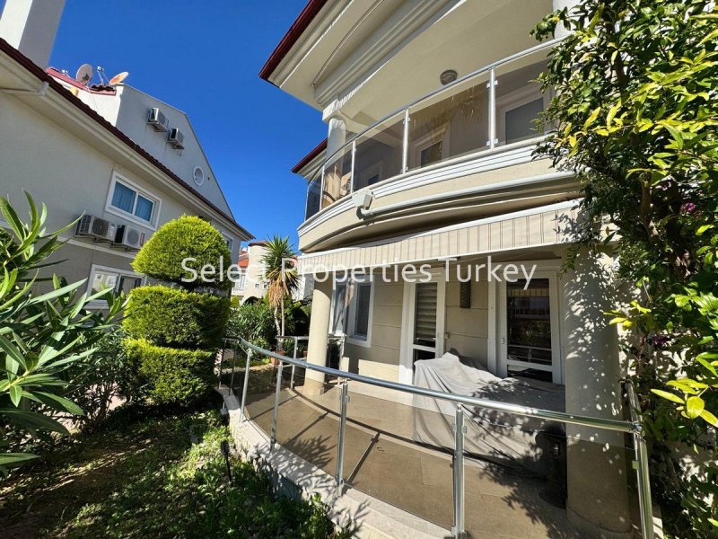 Property with High Rental Potential in Sunset Beach Club Calis Beach