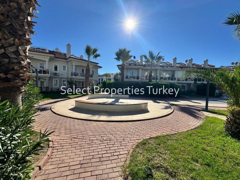 Property with High Rental Potential in Sunset Beach Club Calis Beach