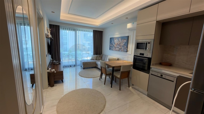 Sea View 1+1 Apartment in a Modern Complex by the Beach Mahmutlar Alanya