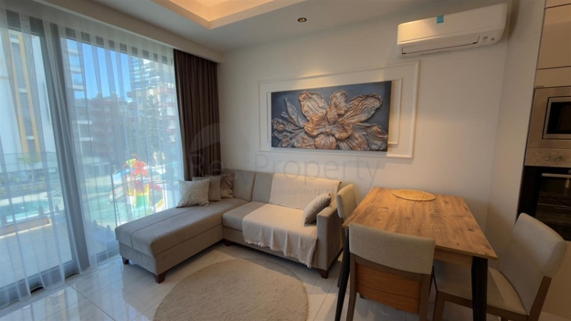Sea View 1+1 Apartment in a Modern Complex by the Beach Mahmutlar Alanya