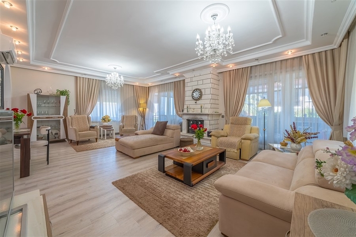 Sea View 3+1 House with Private Sauna and Jacuzzi for sale in Konakli Alanya