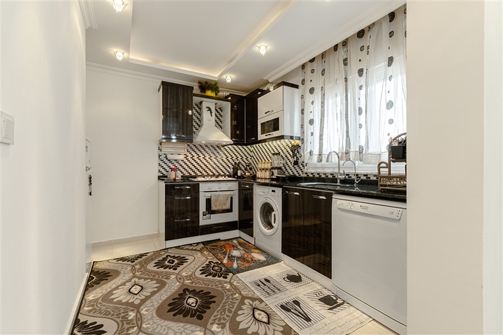Spacious One Bedroom Close to Beach for Sale in Mahmutlar Alanya