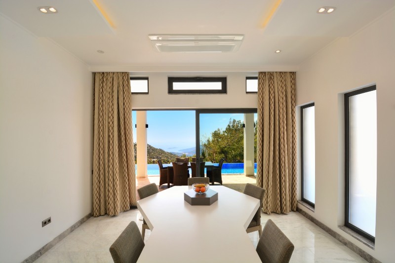 Property with High Rental Potential in Sunset Beach Club Calis Beach