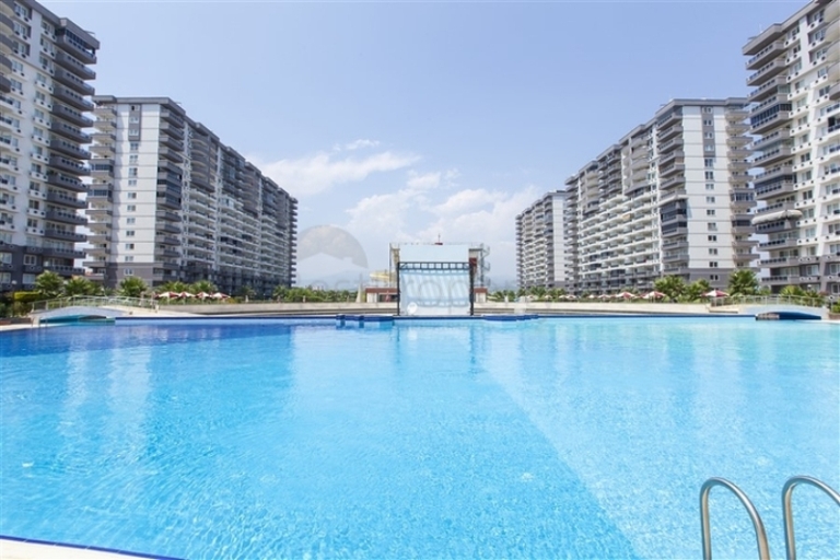 2-3 Bedroom Flats on a Seafront Complex in Erdemli Mersin Turkey