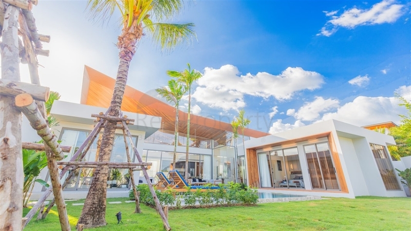 3 Bedroom Special Private Villa for Sale in Bang Tao Phuket Thailand