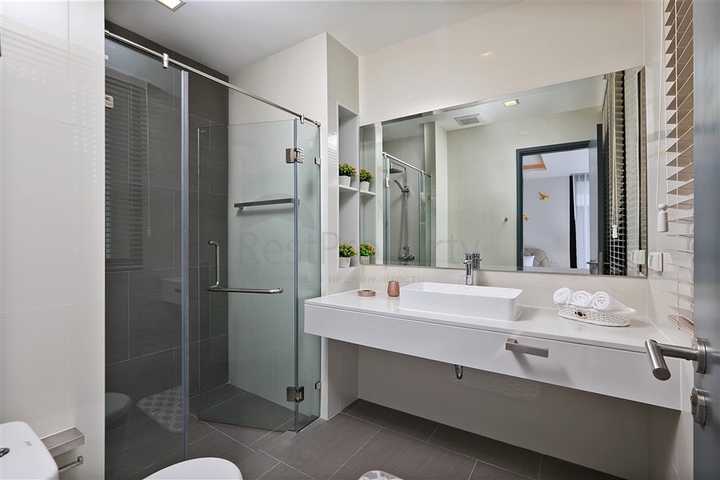 3 Bedroom Villas for Sale in Bang Tao Phuket Thailand