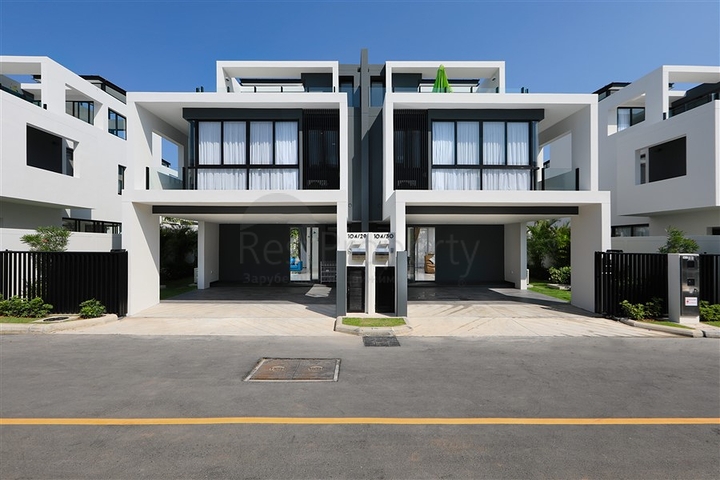 3 Bedroom Villas for Sale in Bang Tao Phuket Thailand