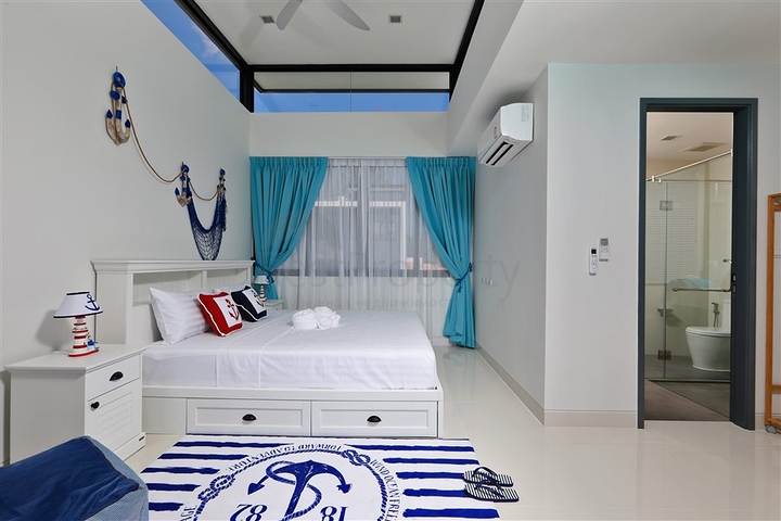 3 Bedroom Villas for Sale in Bang Tao Phuket Thailand