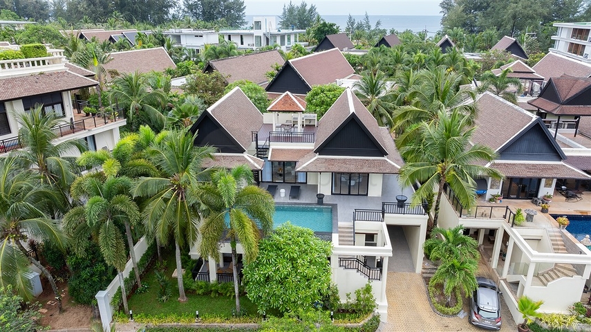4 Bedroom Duplex villa wih Private Pool in Bang Tao Thailand