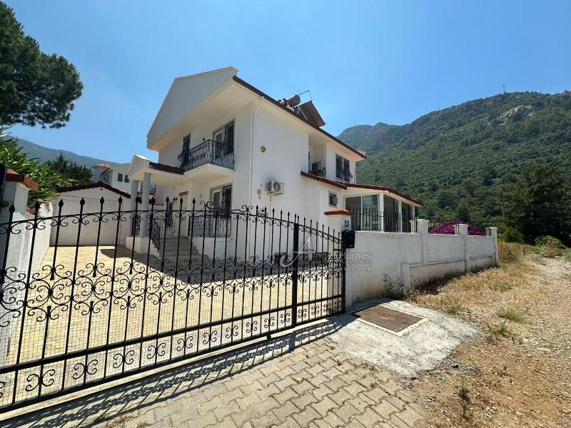 4 Bedroom Private Villa with Spacious Outdoor Space in Ovacik Oludeniz