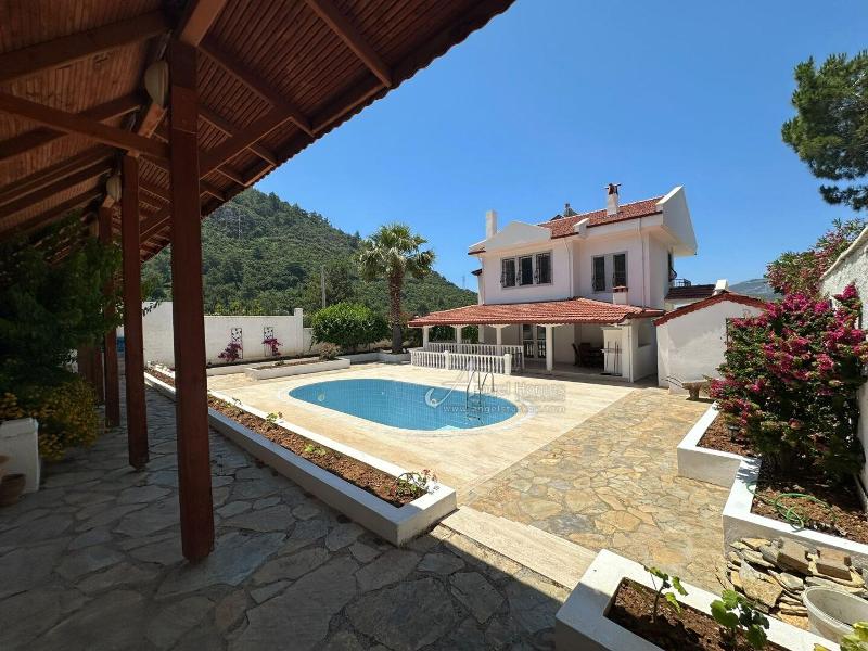 4 Bedroom Private Villa with Spacious Outdoor Space in Ovacik Oludeniz