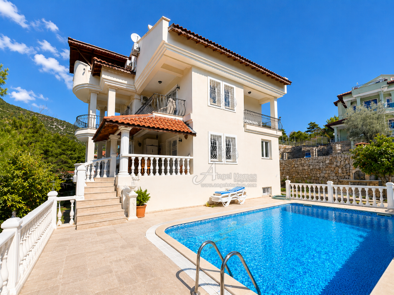 Low Priced 7 Bedroom Villa+Apartment for Sale in Uzumlu Fethiye Turkey