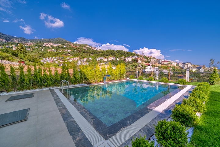 A Modern Luxury Alanya Villa with Panoramic Views of the Mediterranean Sea