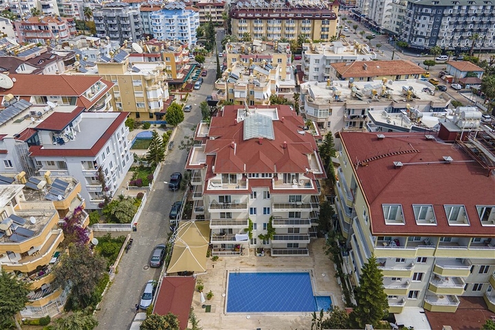 Apartment for Sale with Communal Pool in Oba Alanya