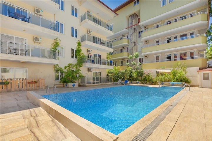 Apartment for Sale with Communal Pool in Oba Alanya