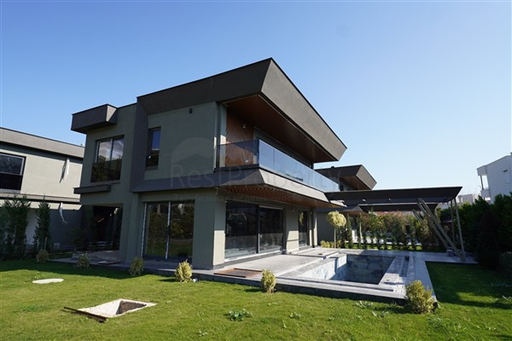 Collection of Luxury 4-Bedroom Duplex Villas in Kemer, Antalya,Turkey