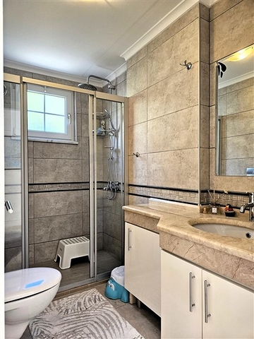 Detach Villa with Pool for Sale in Tepe Neighbourhood, Alanya Centre