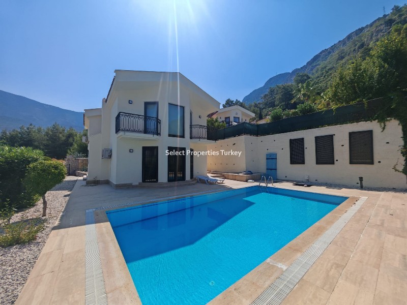 Detached 3 Bedroom Villa with Private Pool for Sale in Upper Ovacik