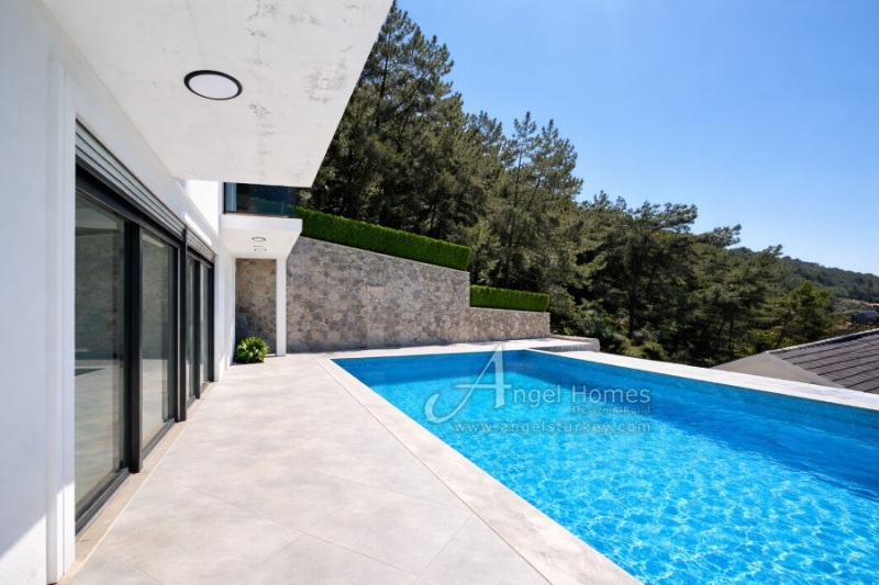 Detached Faralya Villa with Spectacular Views of the Mediterranean