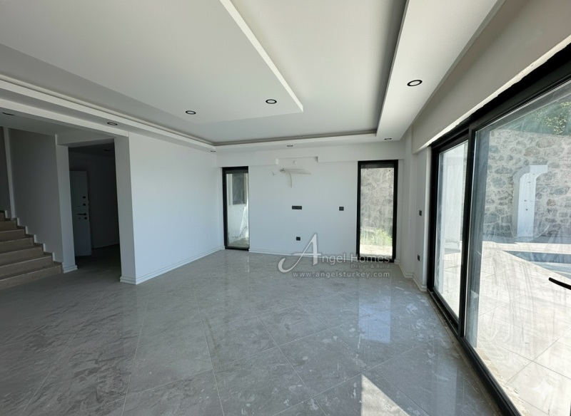 Detached Faralya Villa with Spectacular Views of the Mediterranean