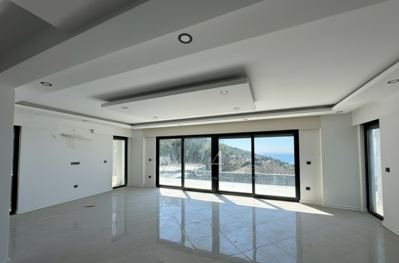 Detached Faralya Villa with Spectacular Views of the Mediterranean