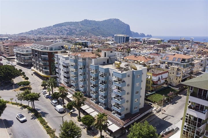 Furnished 2 Bedroom Apartment for Sale in Kleopatra Alanya