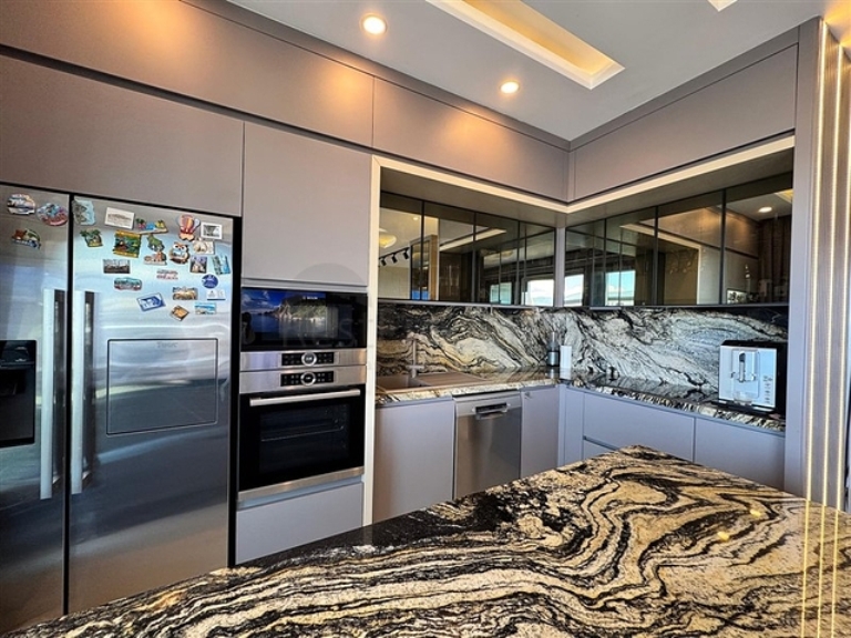 Luxury 2 Bedroom for Sale by the Beach in Mahmutlar Alanya