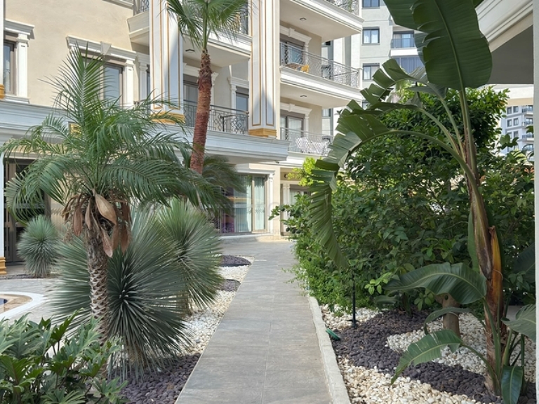 New 1+1 Apartment in a Modern Residential Complex in the Oba Alanya