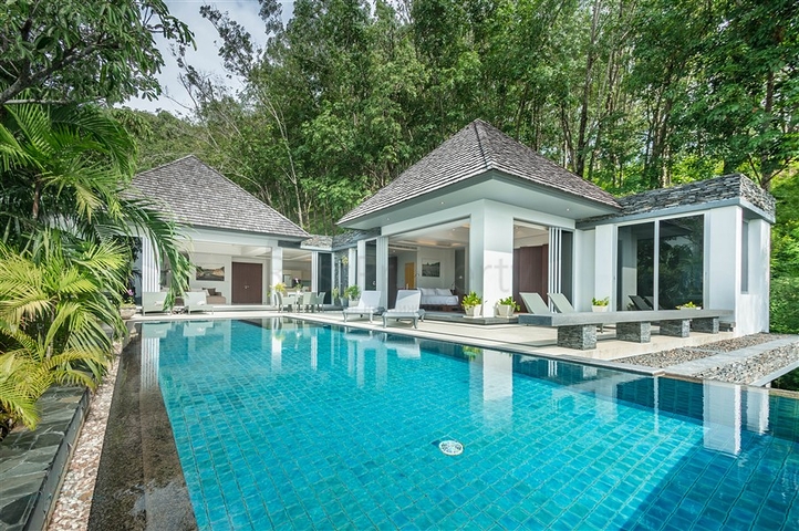 Outstanding Villa for Sale Close to Layan, Bang Tao, Phuket