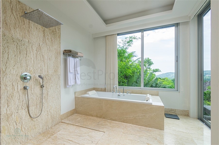 Outstanding Villa for Sale Close to Layan, Bang Tao, Phuket