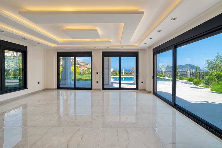 Premium Villa with Panoramic Sea Views in the Prestigious Tepe Area of Alanya