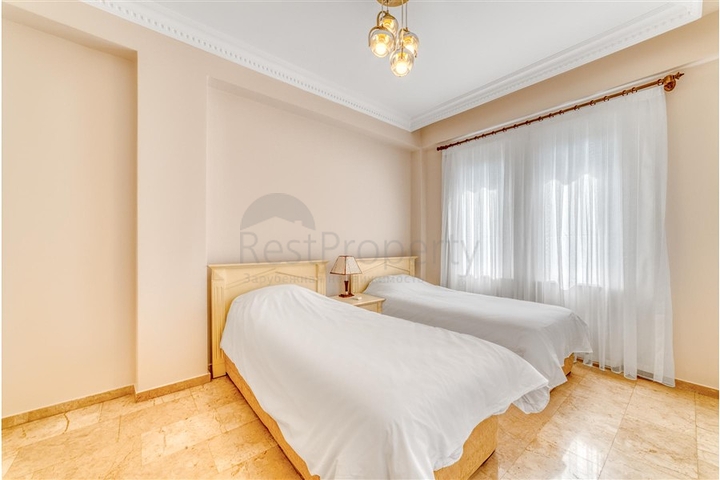 Sea View Villa for Sale in Gold City Complex Kargicak Alanya Turkey