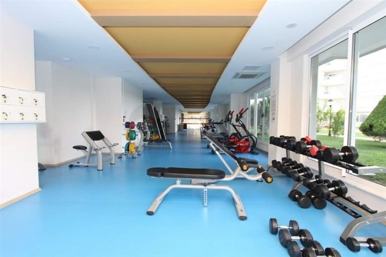 Spacious Flat for Sale in a Beachfront Development in Alanya