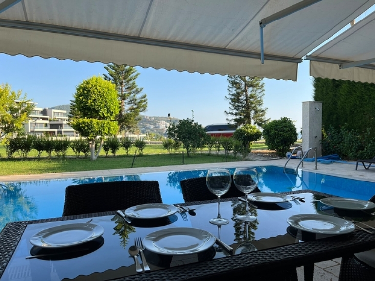 Three Bedroom Private Villa with Pool for Sale in Kargcak Alanya Turkey
