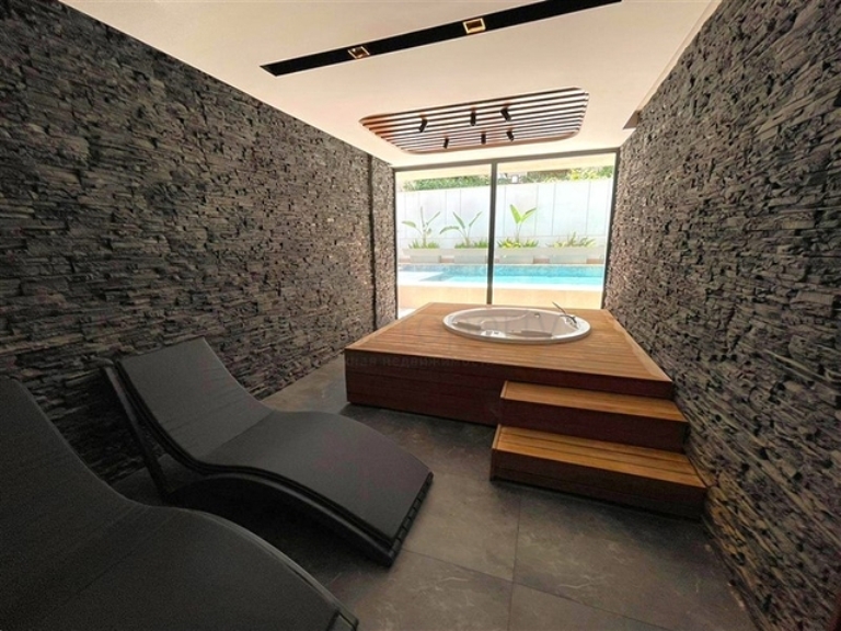 2+1 Apartment in the Central Part of Alanya, Cleopatra District