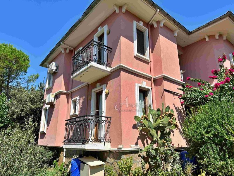 Bargain 2 Bedroom Furnished Property in Hisaronu Oludeniz Fethiye. Located in a gated complex with will landscaped green gardens and Large Shared Pool