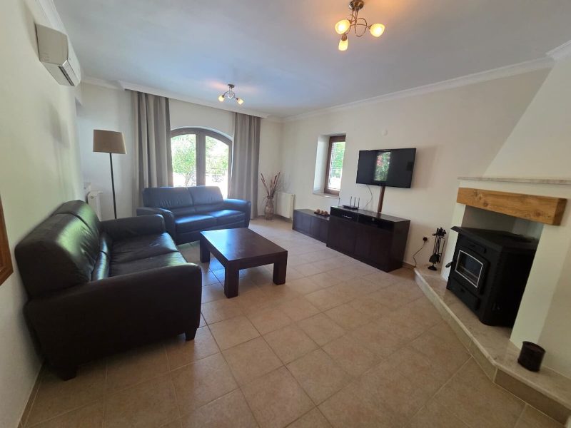 Fethiye Country House with Shared Pool for Sale in Yesiluzumlu