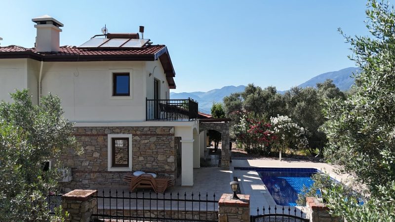 Fethiye Country House with Shared Pool for Sale in Yesiluzumlu