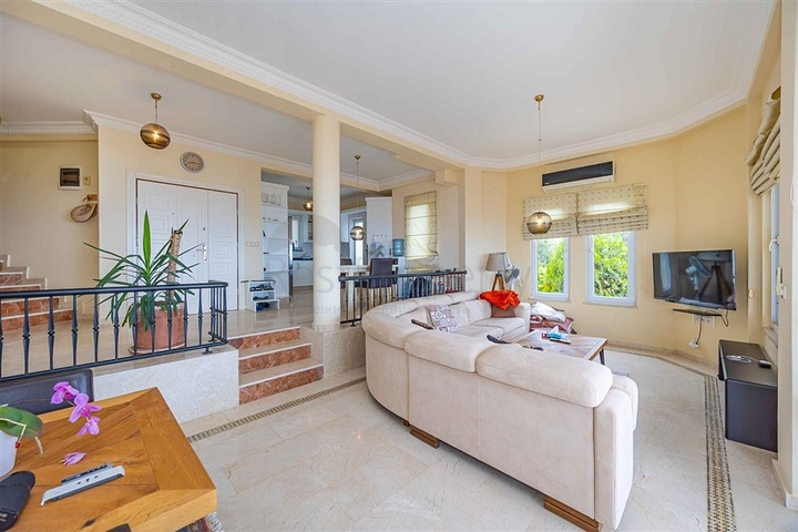 Fully Furnished 5 Bedroom Sea View Villa for Sale in Alanya