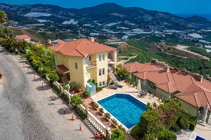 Fully Furnished 5 Bedroom Sea View Villa for Sale in Alanya