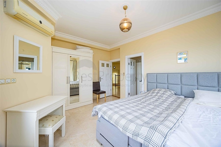 Fully Furnished 5 Bedroom Sea View Villa for Sale in Alanya