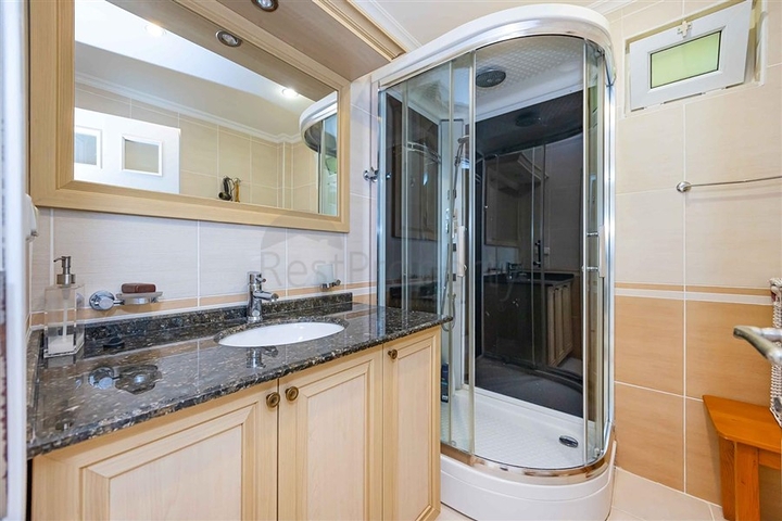 Fully Furnished 5 Bedroom Sea View Villa for Sale in Alanya