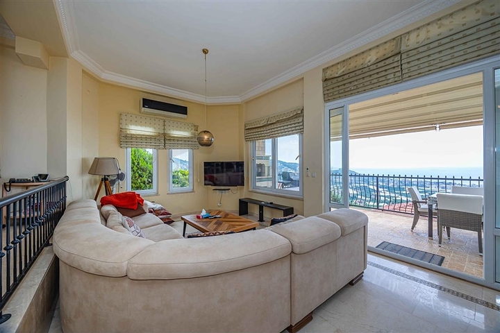 Fully Furnished 5 Bedroom Sea View Villa for Sale in Alanya