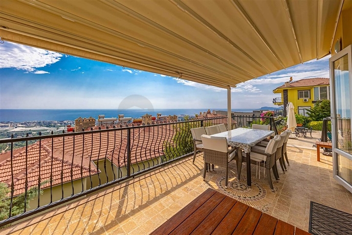 Fully Furnished 5 Bedroom Sea View Villa for Sale in Alanya