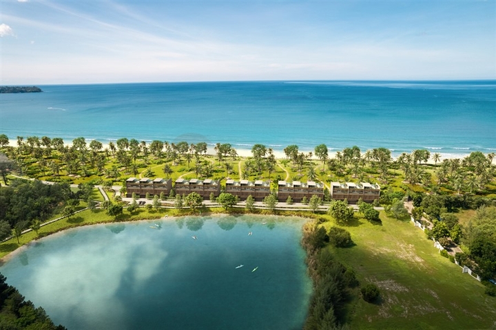 Real Estate on Banyan Tree Beach Residences Phuket Thailand