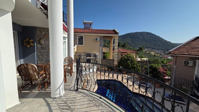Rural Villa Backed by Dramatic Mountain Range in Uzumlu Fethiye