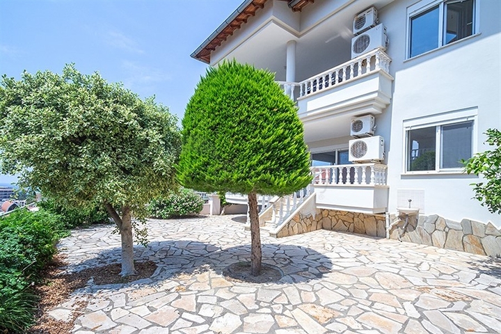 Sea View 2 Bedroom Apartment in a Complex , Konakli Alanya