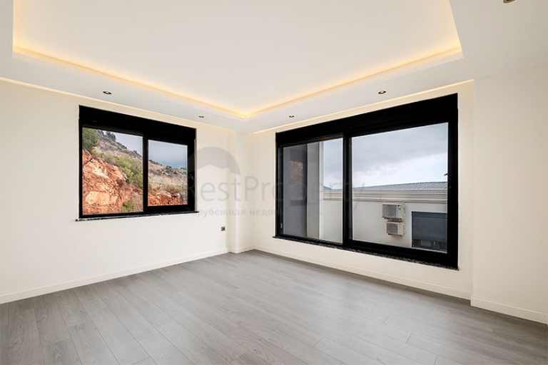 Sea View 5 Bedroom Modern Villa for Sale in Alanya Turkey