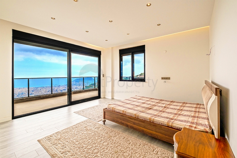 Sea View 5 Bedroom Modern Villa for Sale in Alanya Turkey
