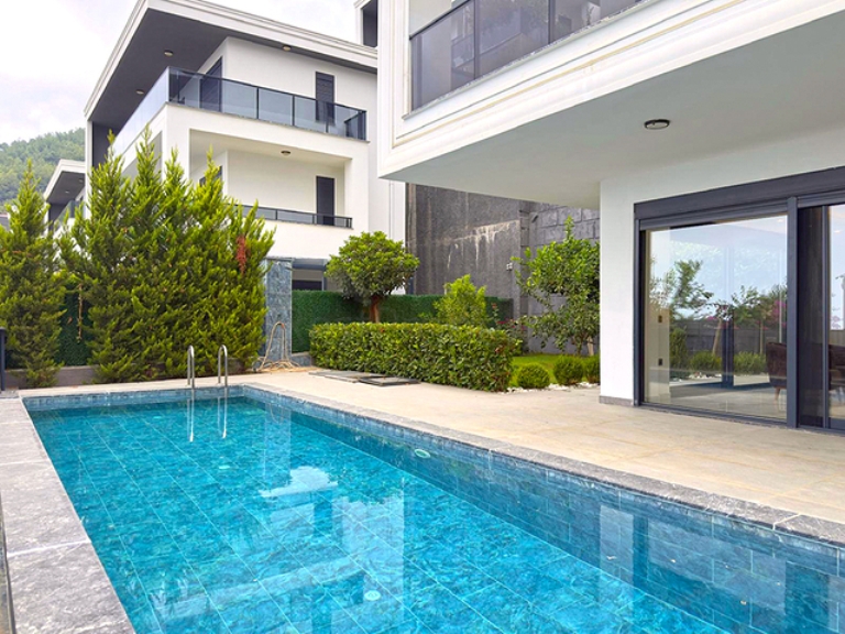 Sea View 5 Bedroom Modern Villa for Sale in Alanya Turkey